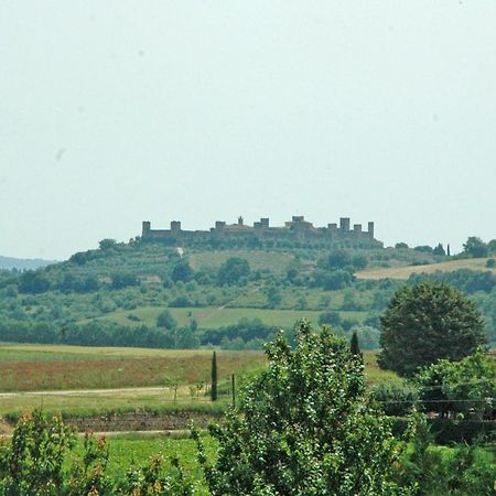 S.M. Il Castro Apartment Monteriggioni Bagian luar foto