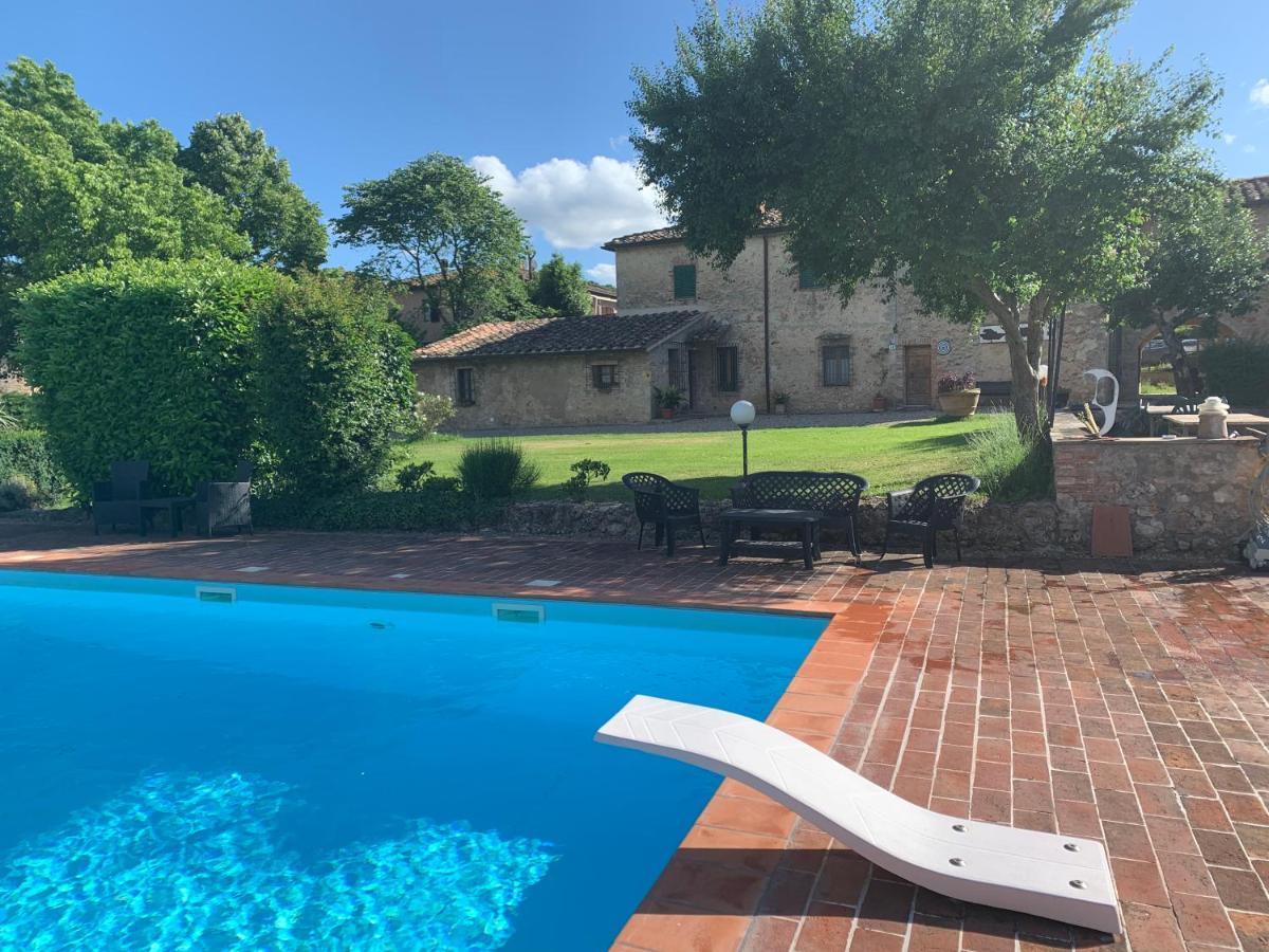 S.M. Il Castro Apartment Monteriggioni Bagian luar foto